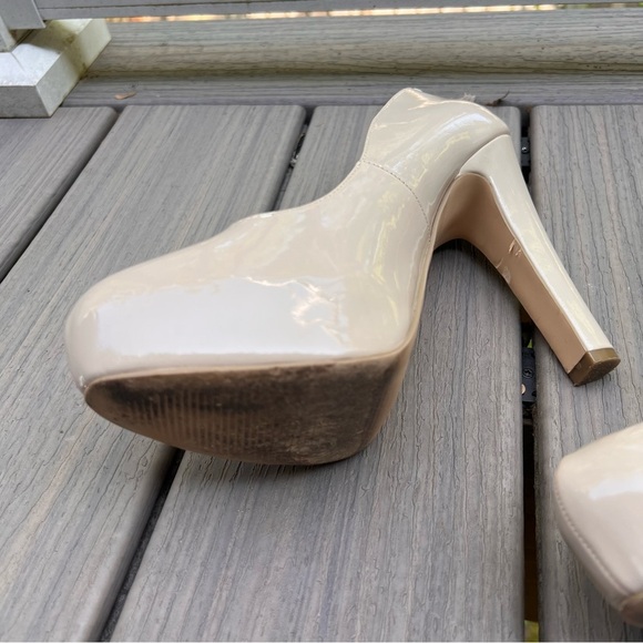 Guess Cream Stiletto Heels - Picture 6 of 11